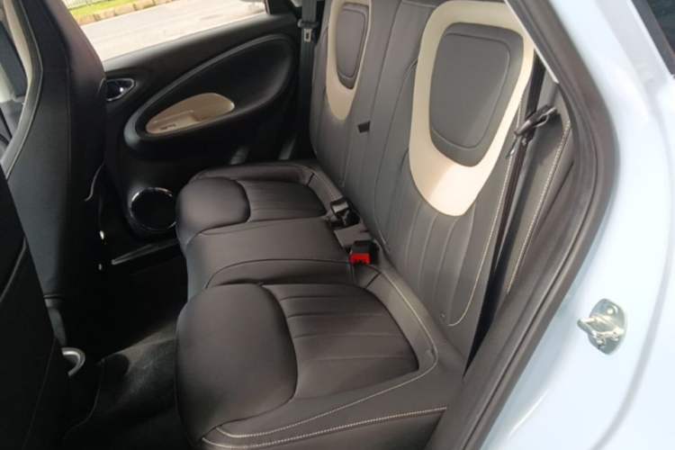 Used Wuling Bingo 2023 410 km Lingxi Deluxe Edition Left Rear Seat