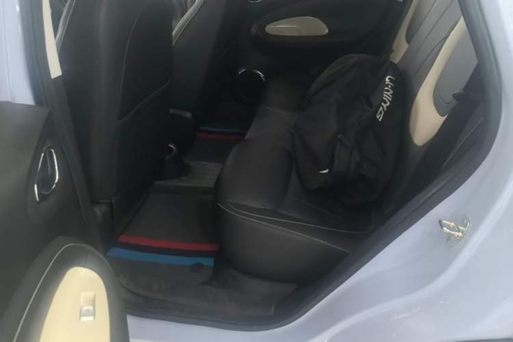 Used Wuling Bingo 2023 410 km Lingxi Deluxe Edition Left Rear Seat