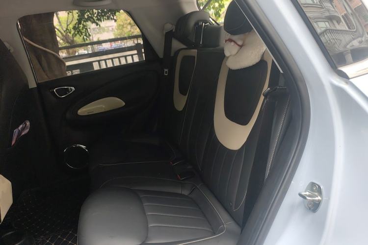 Used Wuling Bingo 2023 410 km Lingxi Deluxe Edition Left Rear Seat