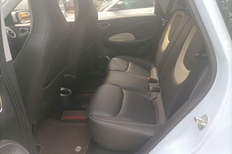 Used Wuling Bingo 2023 410 km Lingxi Deluxe Edition Left Rear Seat