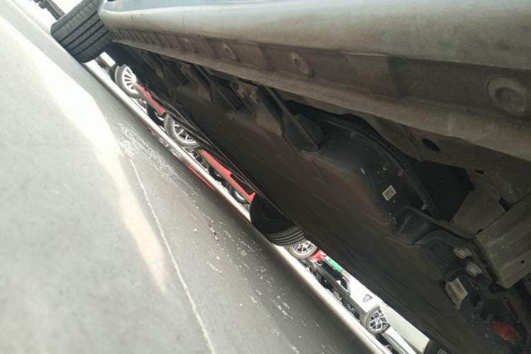 Used Wuling Bingo 2023 333 km Lingxi Connected+ Version Left Side Sill