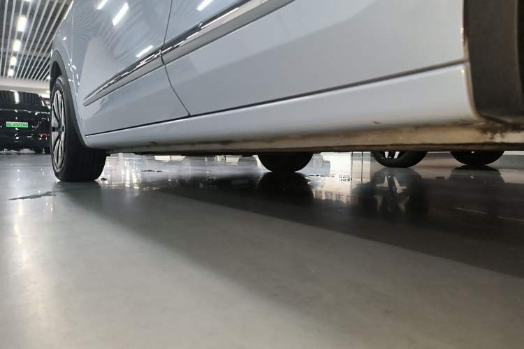 Used Wuling Bingo 2023 410 km Lingxi Deluxe Edition Left Side Sill
