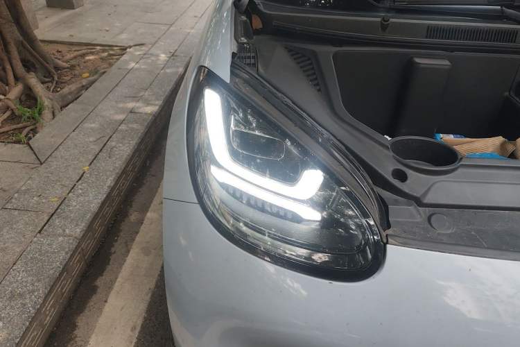 Used Wuling Bingo 2023 410 km Lingxi Deluxe Edition Right Front Headlight