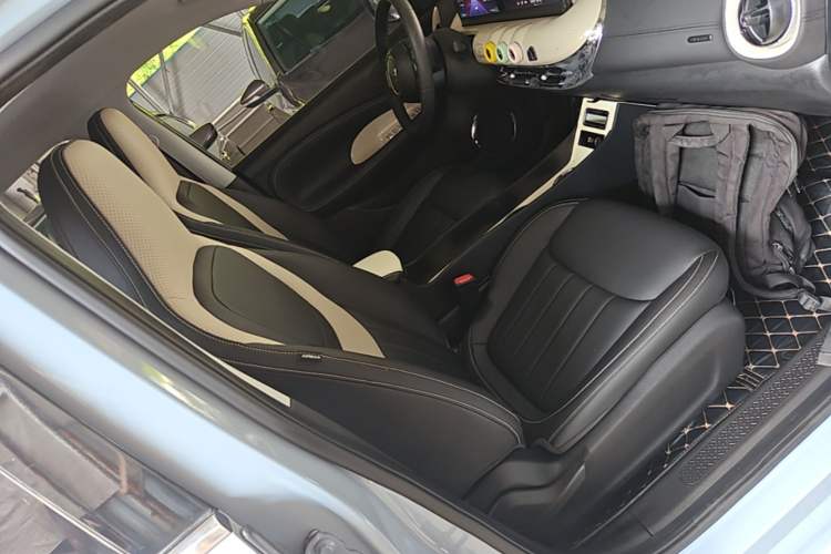 Used Wuling Bingo 2023 410 km Lingxi Deluxe Edition Right Front Seat