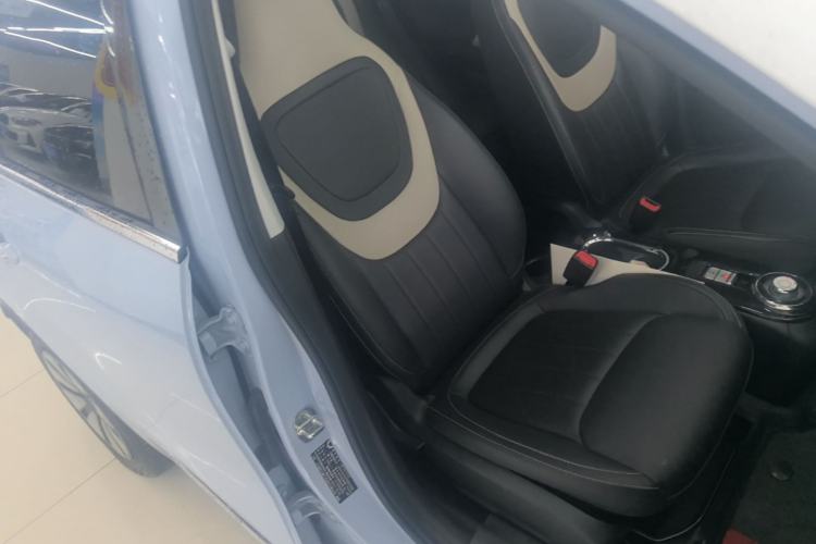 Used Wuling Bingo 2023 410 km Lingxi Deluxe Edition Right Front Seat
