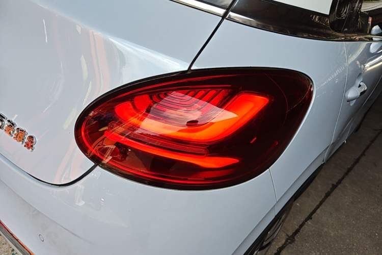 Used Wuling Bingo 2023 410 km Lingxi Deluxe Edition Right Rear Taillight