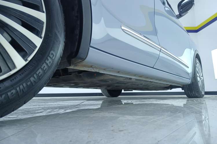 Used Wuling Bingo 2023 333 km Lingxi Connected+ Version Right Side Sill