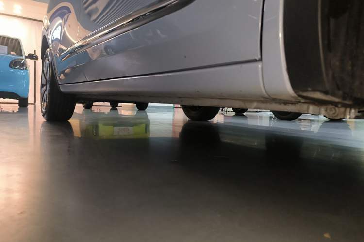 Used Wuling Bingo 2023 410 km Lingxi Deluxe Edition Right Side Sill