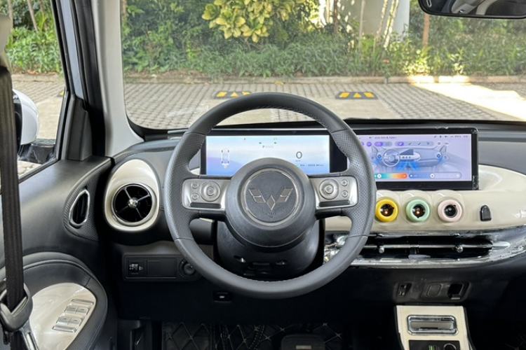 Used Wuling Bingo 2023 410 km Lingxi Deluxe Edition Steering Wheel