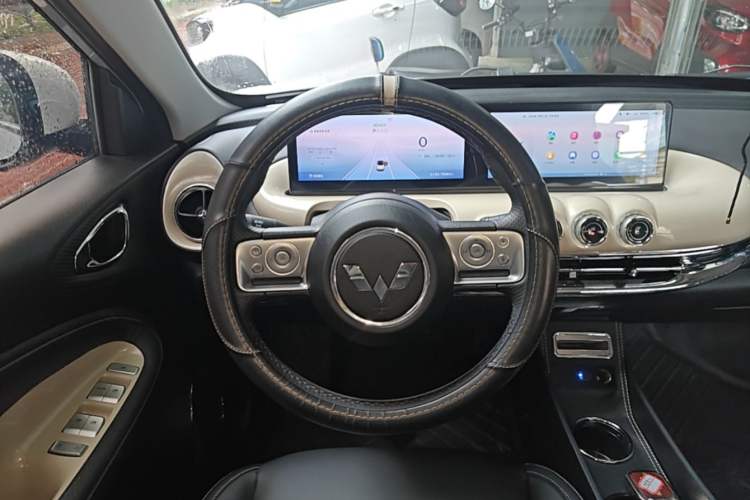 Used Wuling Bingo 2023 410 km Lingxi Deluxe Edition Steering Wheel