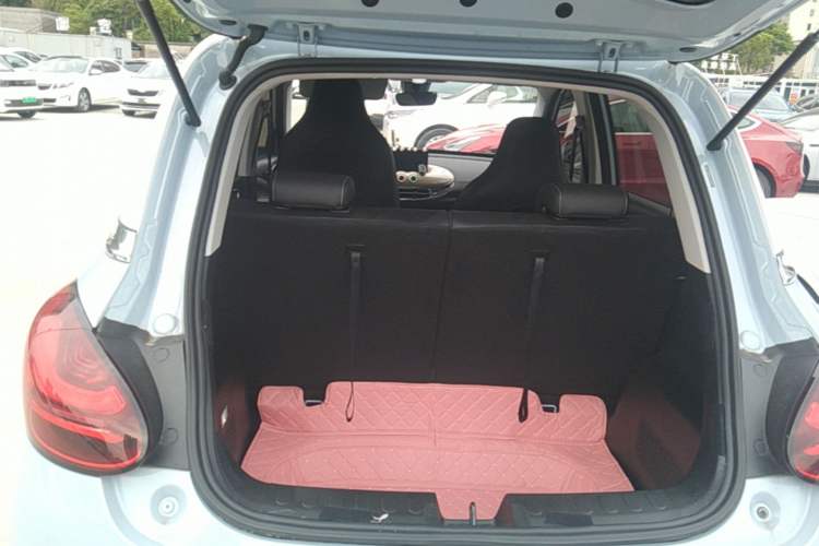 Used Wuling Bingo 2023 333 km Lingxi Connected+ Version Trunk