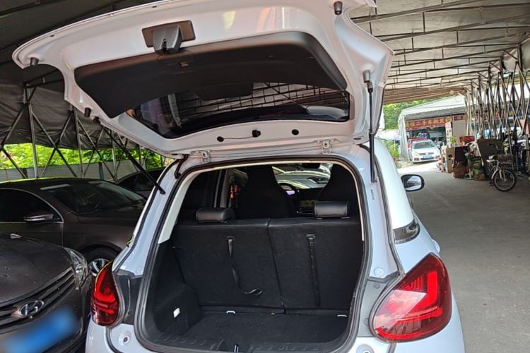 Used Wuling Bingo 2023 410 km Lingxi Deluxe Edition Trunk