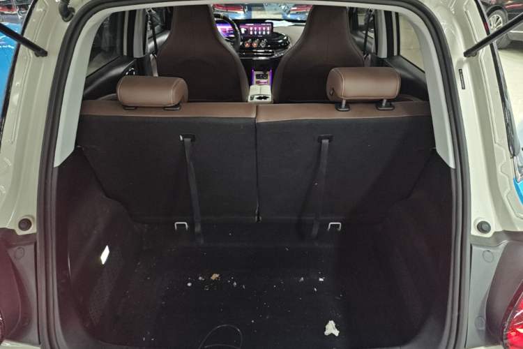 Used Wuling Bingo 2023 333 km Lingxi Connected+ Version Trunk