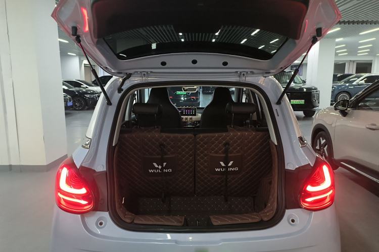 Used Wuling Bingo 2023 410 km Lingxi Deluxe Edition Trunk