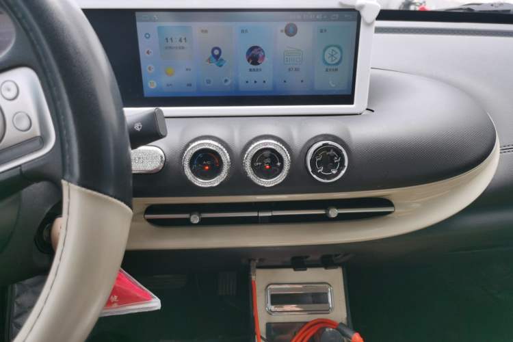 Used Wuling Bingo 2023 203km Light Edition Audio And AC Panel