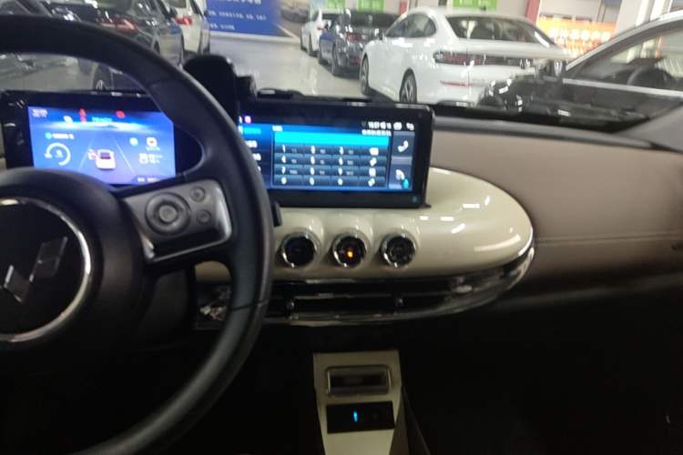 Used Wuling Bingo 2023 333km Enjoy+ Version Audio And AC Panel