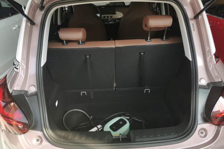 Used Wuling Bingo 2023 333 km Lingxi Connected Version Trunk