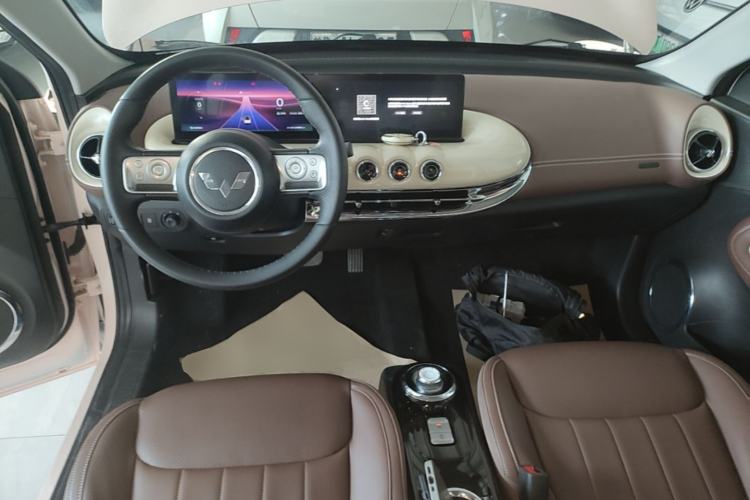 Used Wuling Bingo 2023 410 km Lingxi Deluxe Edition Center Console