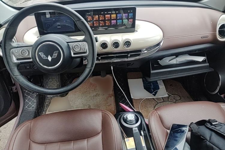 Used Wuling Bingo 2023 203km Comfort Edition Center Console
