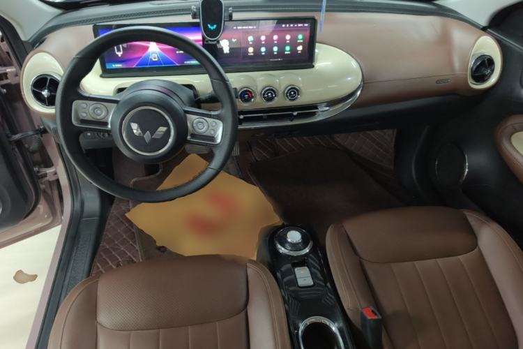 Used Wuling Bingo 2023 333 km Lingxi Connected Version Center Console