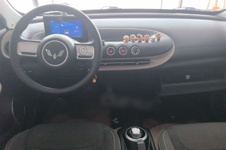 Used Wuling Bingo 2023 203km Light Edition Center Console