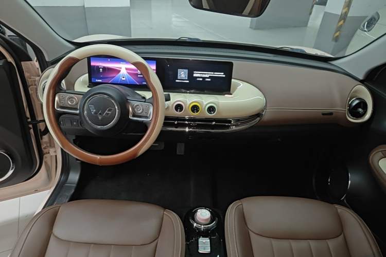 Used Wuling Bingo 2023 333 km Lingxi Connected+ Version Center Console