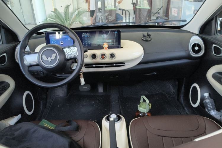 Used Wuling Bingo 2023 333 km Fast-Share Version Center Console