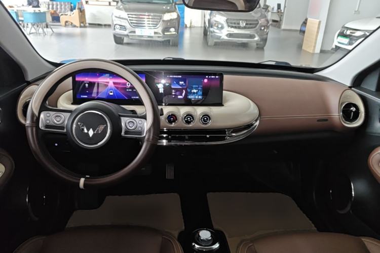 Used Wuling Bingo 2023 333 km Lingxi Connected Version Center Console