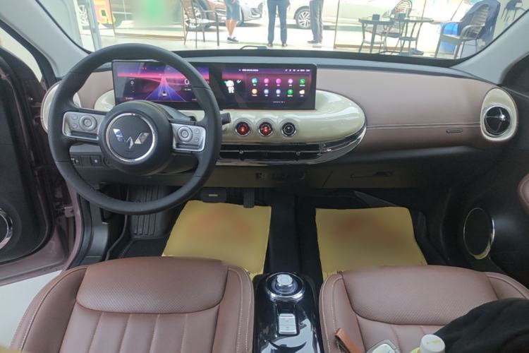 Used Wuling Bingo 2023 333 km Lingxi Connected+ Version Center Console
