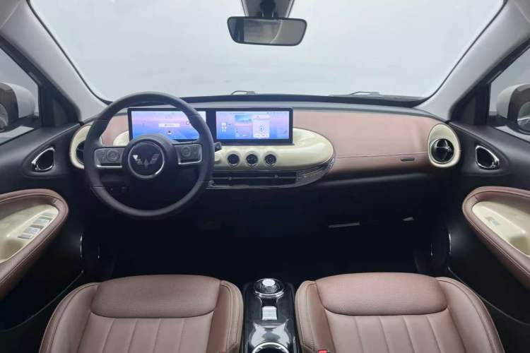 Used Wuling Bingo 2023 333 km Lingxi Connected Version Center Console