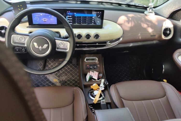 Used Wuling Bingo 2023 203km Comfort Edition Center Console