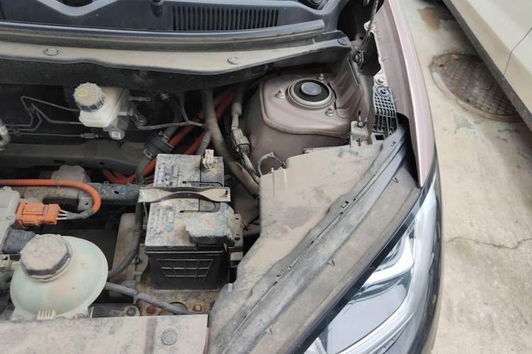 Used Wuling Bingo 2023 333 km Enjoyment Version Engine Bay Left