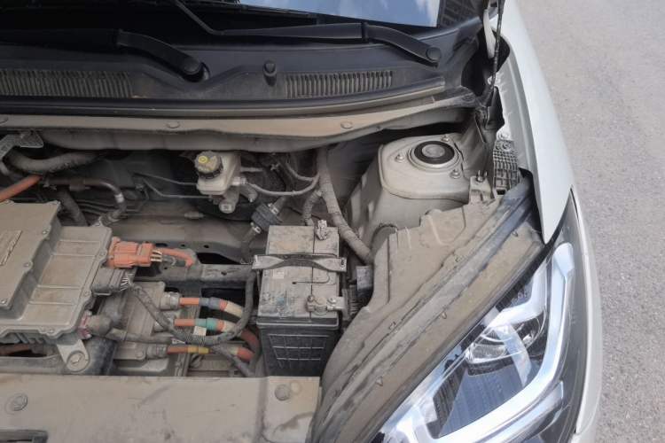 Used Wuling Bingo 2023 203km Light Edition Engine Bay Left