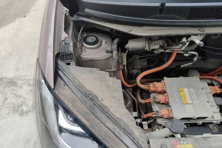 Used Wuling Bingo 2023 333 km Enjoyment Version Engine Bay Right