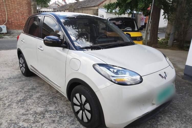 Used Wuling Bingo 2023 203km Light Edition Exterior 2