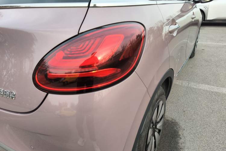 Used Wuling Bingo 2023 333 km Lingxi Connected Version Exterior 6