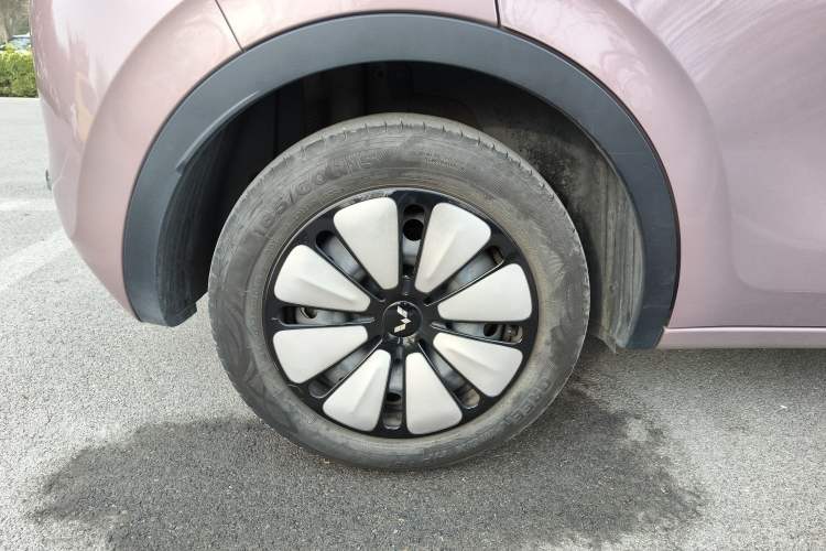 Used Wuling Bingo 2023 333 km Lingxi Connected Version Exterior 8