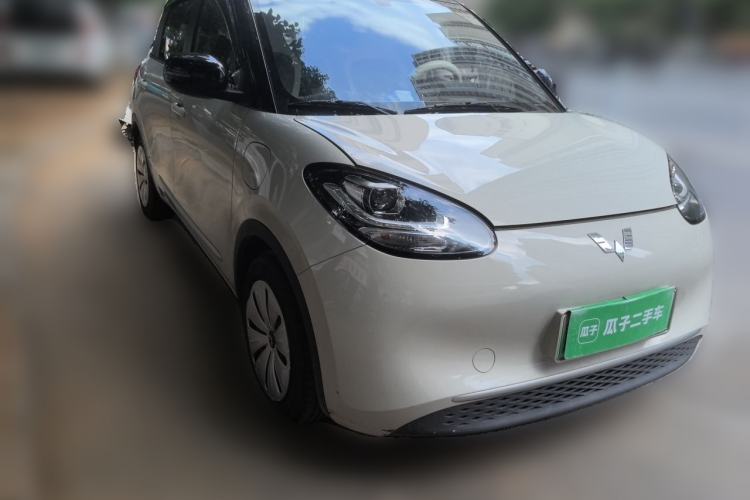 Used Wuling Bingo 2023 203km Light Edition Front Right 45 Deg