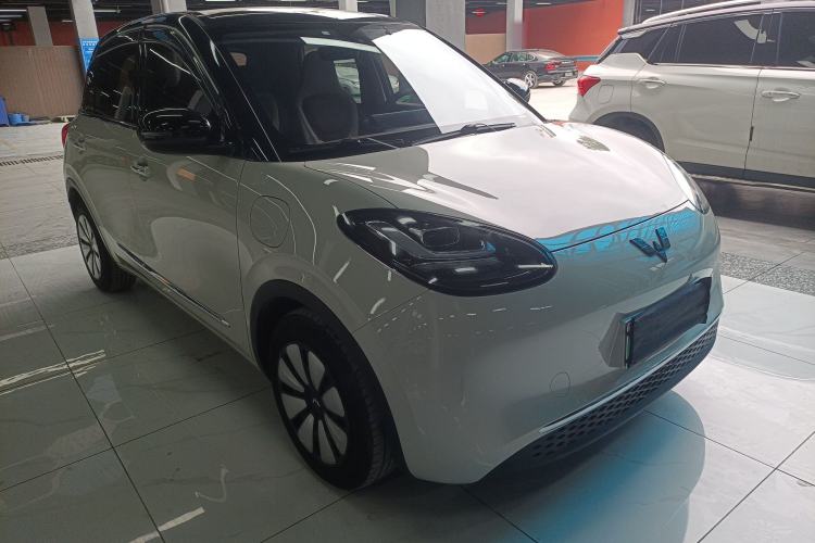 Used Wuling Bingo 2023 333 km Lingxi Connected+ Version Front Right 45 Deg