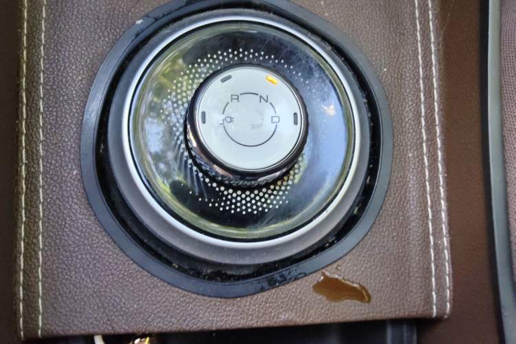 Used Wuling Bingo 2023 203km Comfort Edition Gear Lever