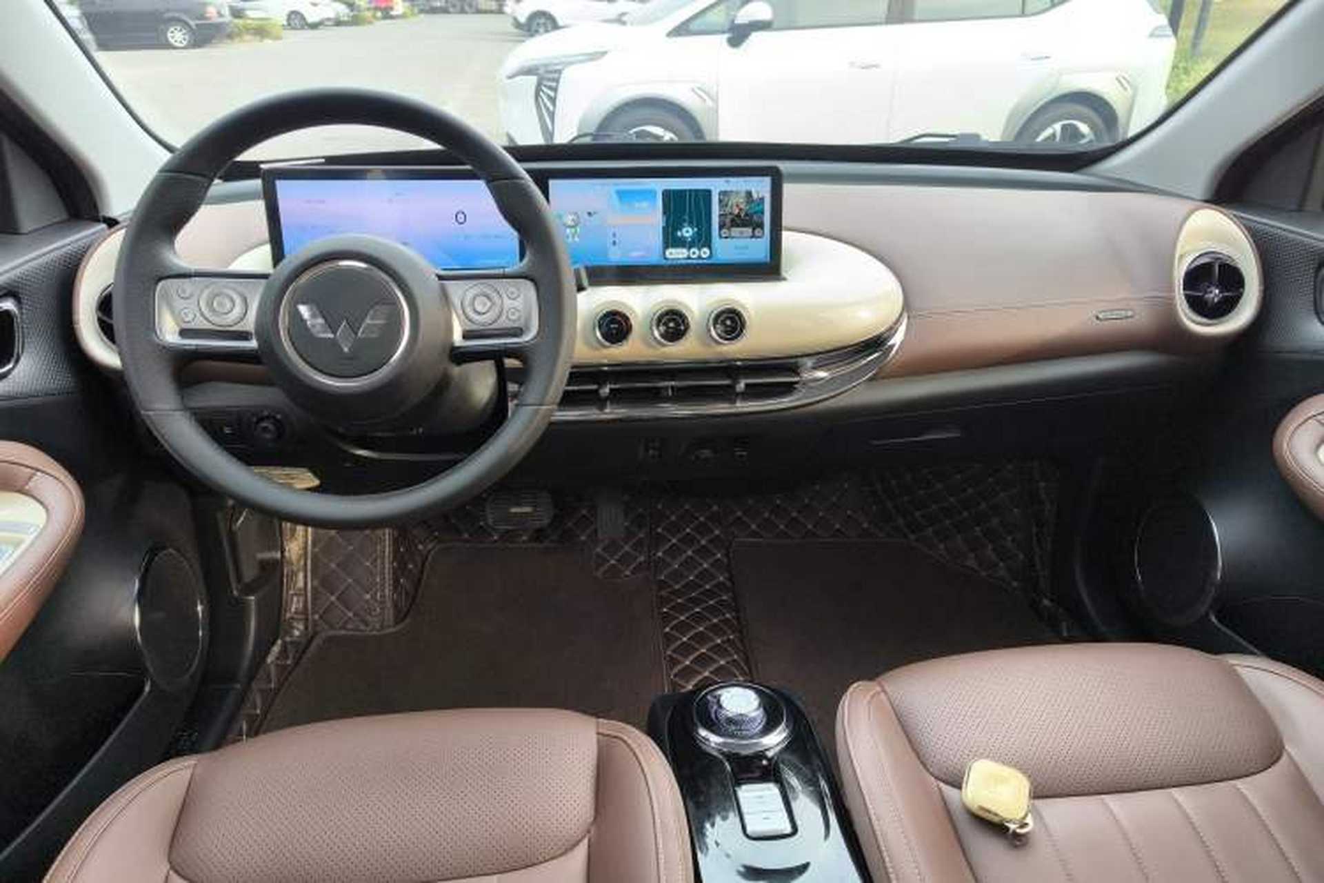 Used Wuling Bingo 2023 333 km Lingxi Connected Version Interior 2