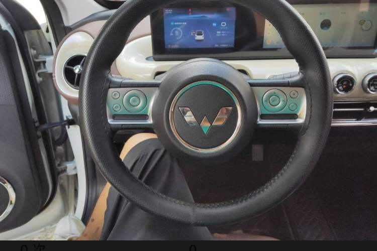 Used Wuling Bingo 2023 203km Light Edition Interior 2