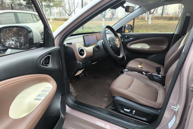 Used Wuling Bingo 2023 333 km Lingxi Connected Version Interior 3