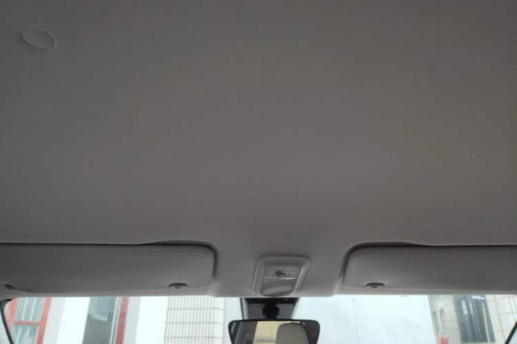 Used Wuling Bingo 2023 203km Light Edition Interior 8