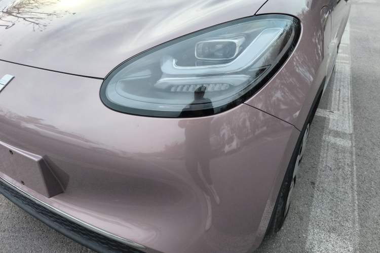 Used Wuling Bingo 2023 333 km Lingxi Connected Version Left Front Headlight
