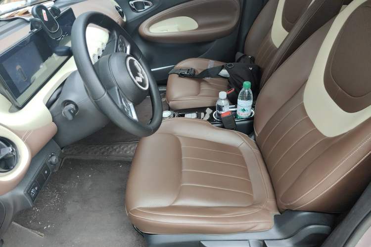 Used Wuling Bingo 2023 333 km Enjoyment Version Left Front Seat