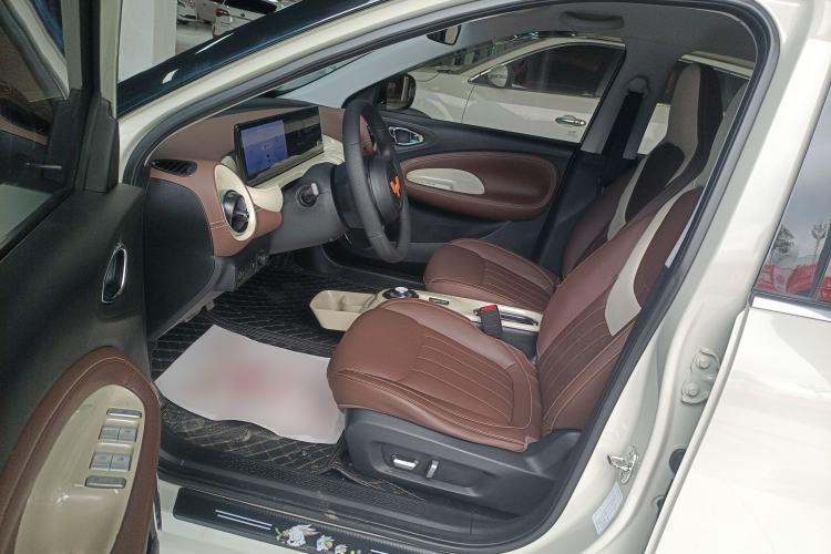 Used Wuling Bingo 2023 333 km Lingxi Connected+ Version Left Front Seat