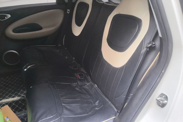 Used Wuling Bingo 2023 203km Light Edition Left Rear Seat