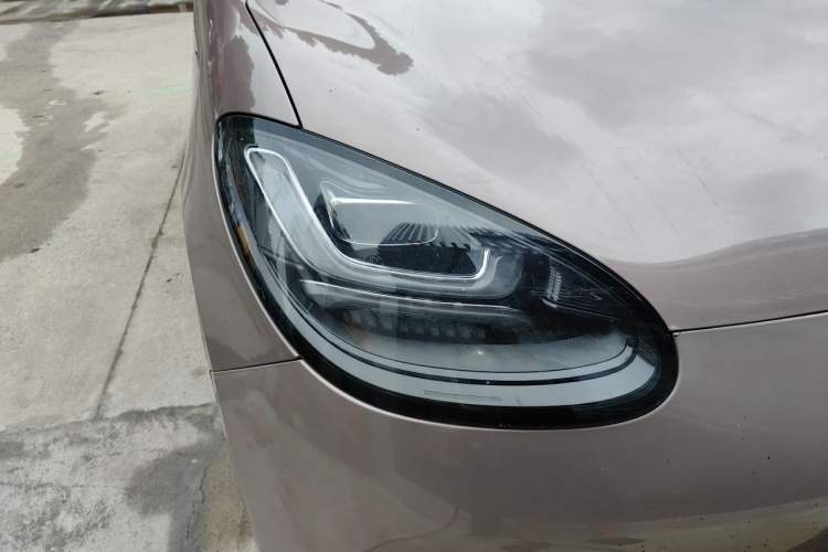 Used Wuling Bingo 2023 333 km Enjoyment Version Right Front Headlight