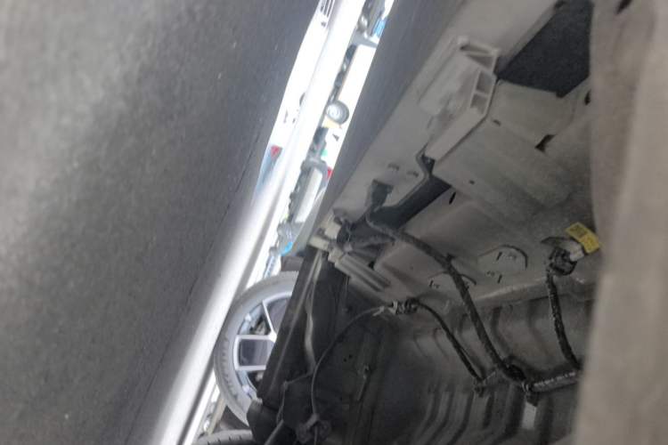 Used Wuling Bingo 2023 333 km Enjoyment Version Chassis Rear Left